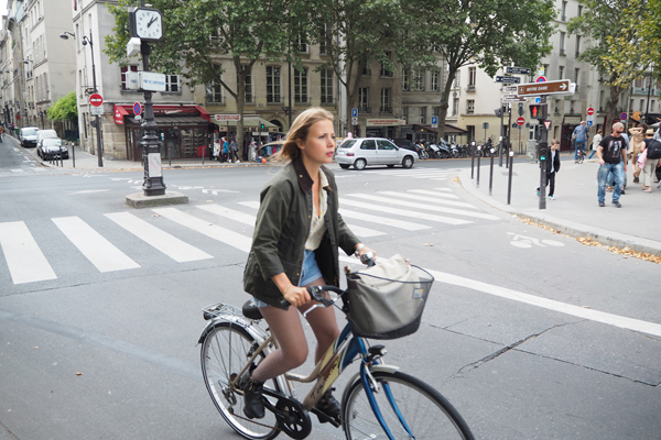 Another comfortable looking cyclist in Paris.